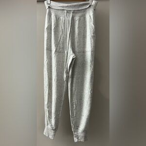 Aerie Light Gray Knit Sweater